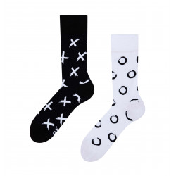 DEDOLES DOLGE NOGAVICE TIC-TAC-TOE