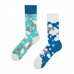 DEDOLES DOLGE NOGAVICE SHEEP  CLOUDS